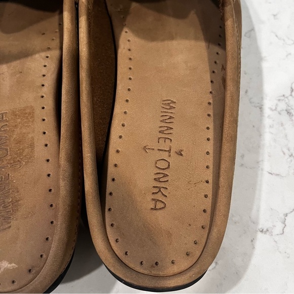 MINNETONKA Tan Nubuck Leather Slip On Mule Loafers Size 8 - Picture 8 of 11